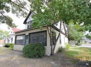 411 W Park St, Livingston, MT 59047