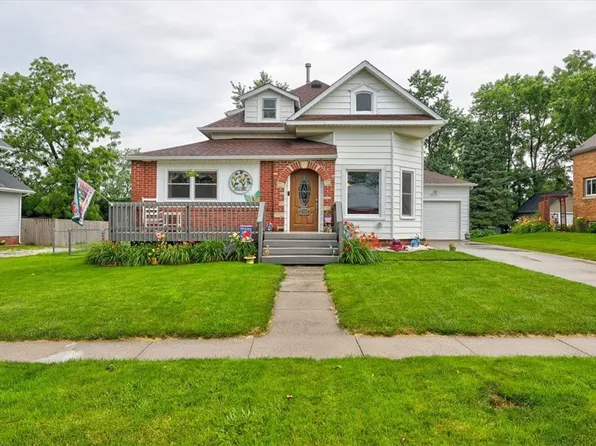 1904 West St, Granger, IA 50109