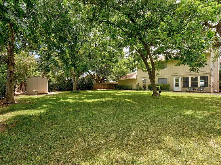 2408 W Messick Loop — Photo 26