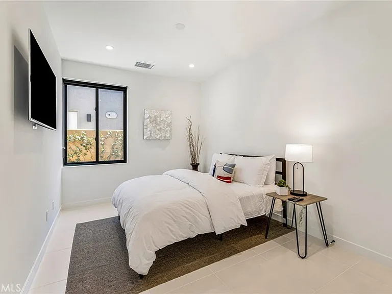 80694 Castillo Del Areana — Photo 32