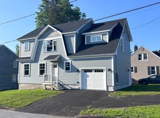 18 Green St, Westbrook, ME 04092