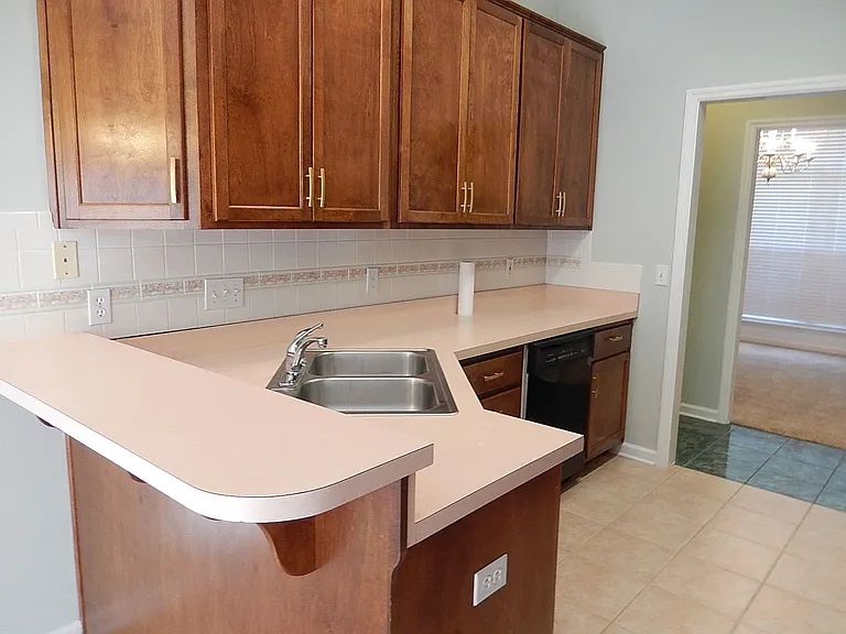 1858 Vineland Ln — Photo 14