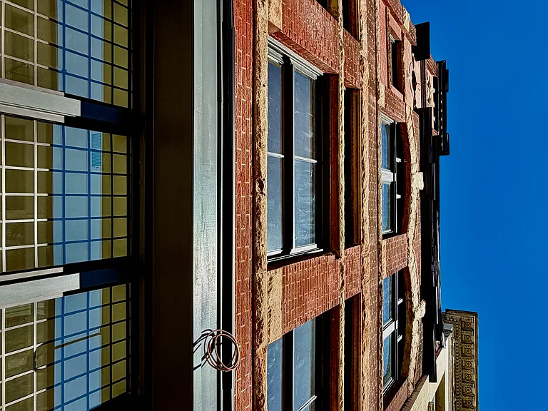 325 N Superior St #202 — Photo 16