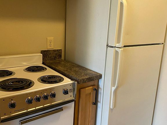 2nd image of 1810 E St #309