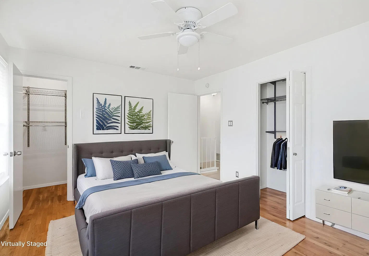2 bed, 1.5 bath, 968 sqft, $1,300 — Photo 2