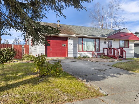 4th image of 1020 Pedro St