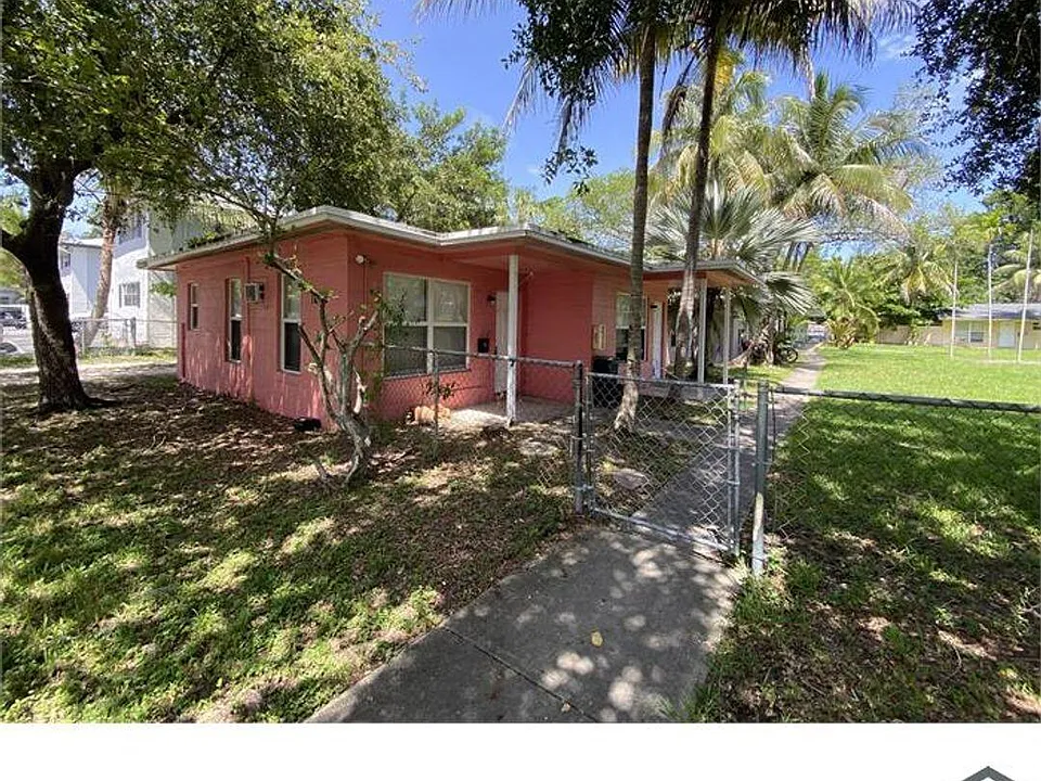 1822 N Dixie Hwy #5