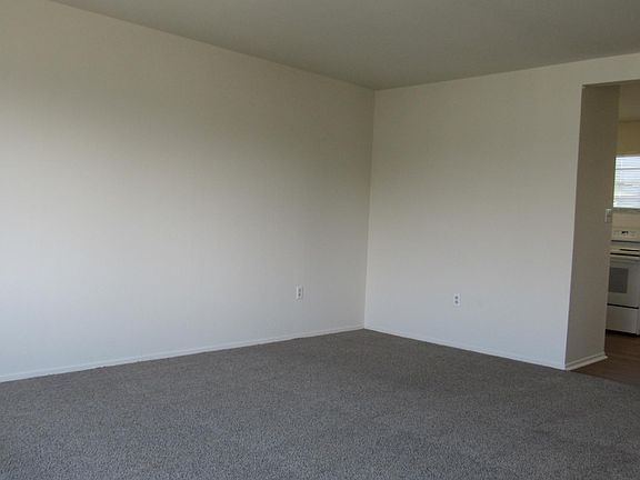 4th image of 1220 14th Ave