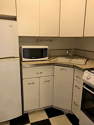 Rented by R New York