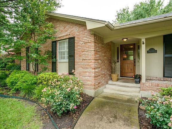 3rd image of 7668 Chalkstone Dr