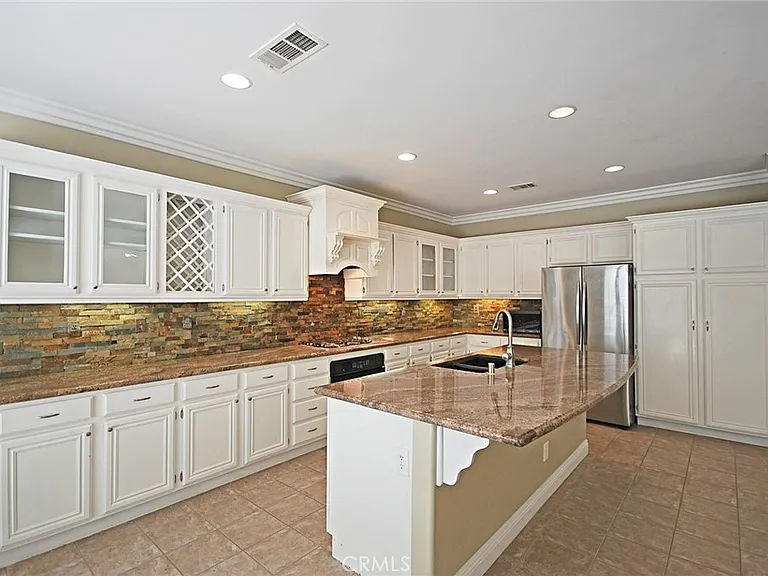28406 Falcon Crest Dr — Photo 13