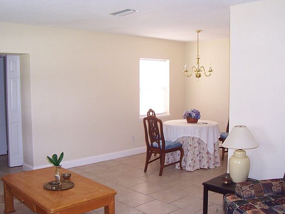 Living Room/Dining Combo