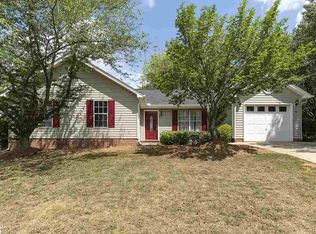 38 Michell Dr, Taylors, SC 29687