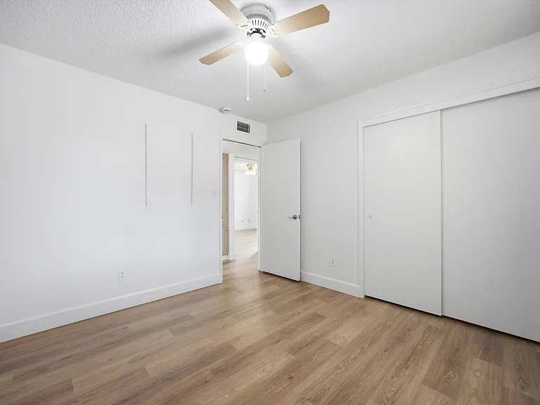 4709 Pinecastle Ave — Photo 30