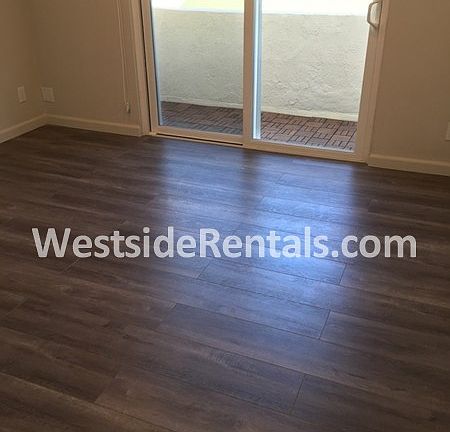 4th image of 1133 10th St APT 204