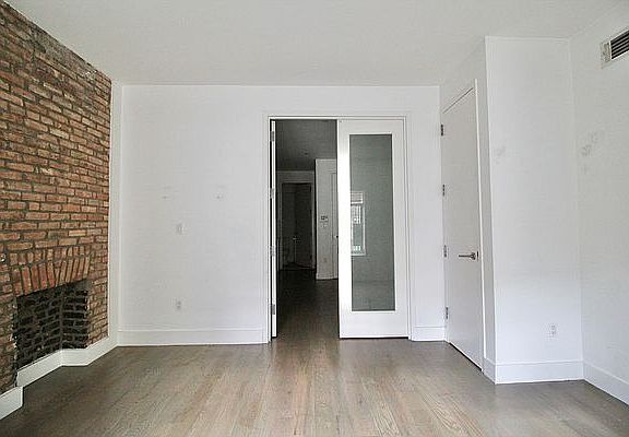 3rd image of 1073 Bergen St #L1