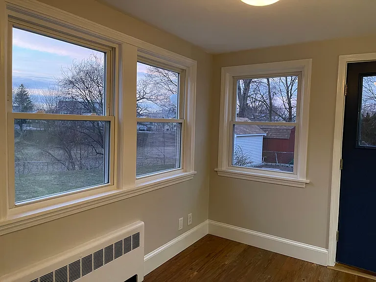 bonus room off kitchen