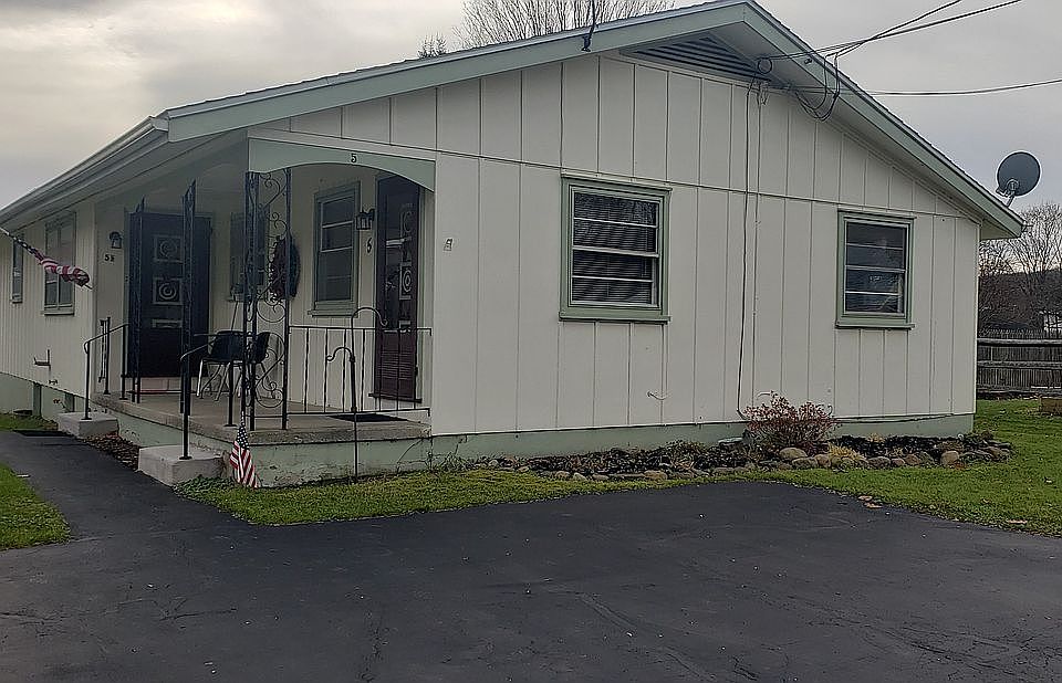 1st image of 5 Franklin Ave