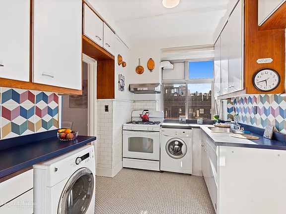 5th image of 290 W End Ave #15D