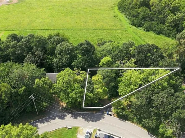 92 M St, Lees Summit, MO 64086