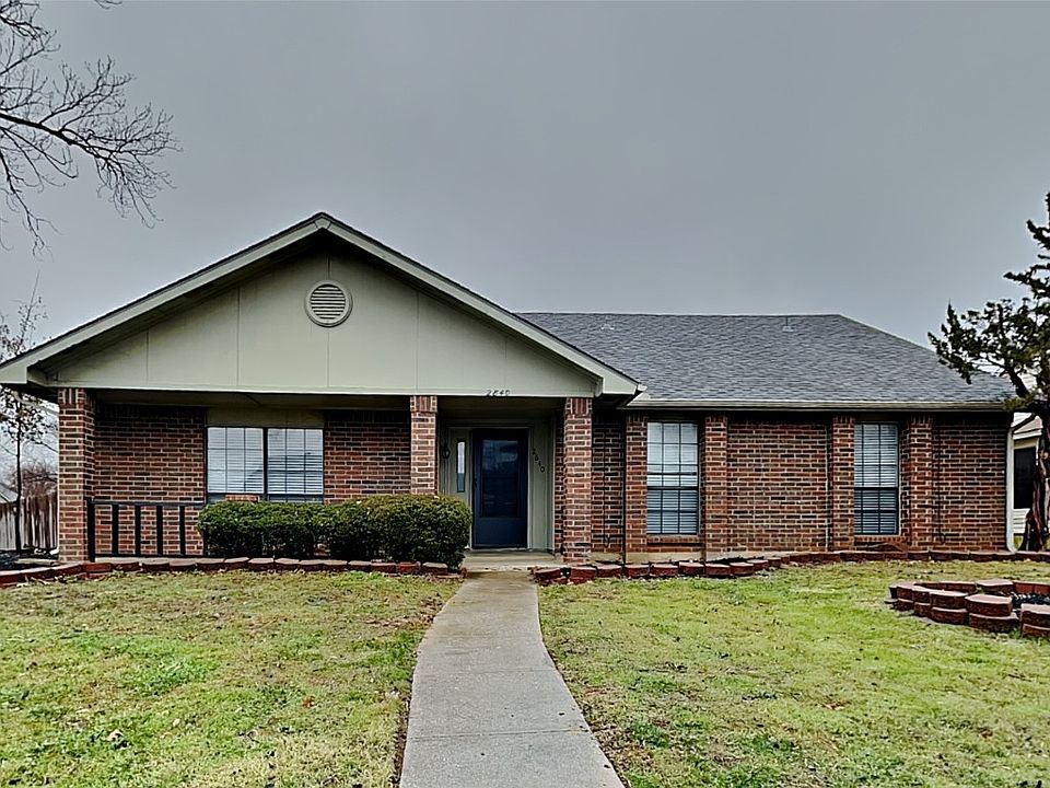 1st image of 2840 Stratford Ln