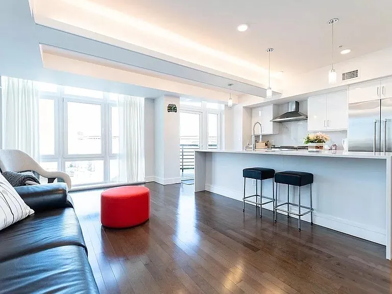 262 Monsignor Obrien Hwy #301 — Photo 3