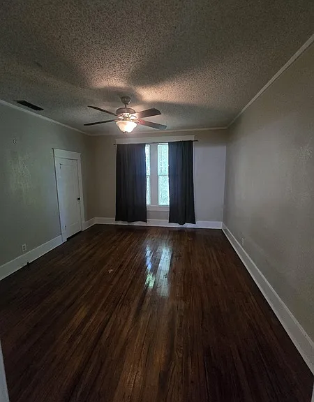 200 Henley Perry Dr — Photo 11