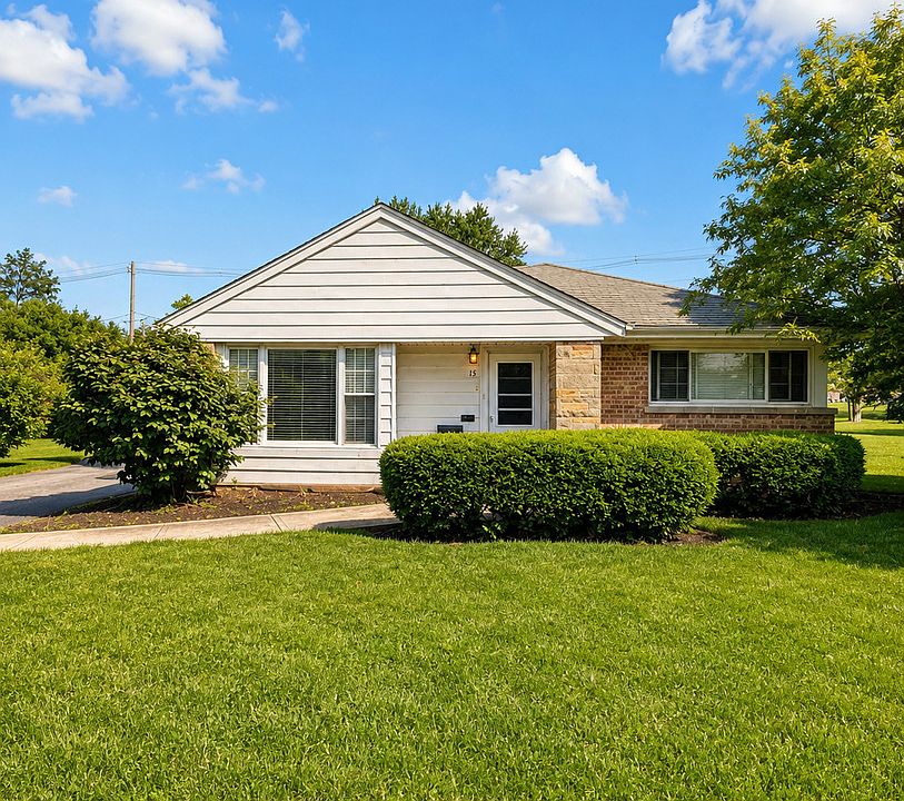 1st image of 15 Oak Ln