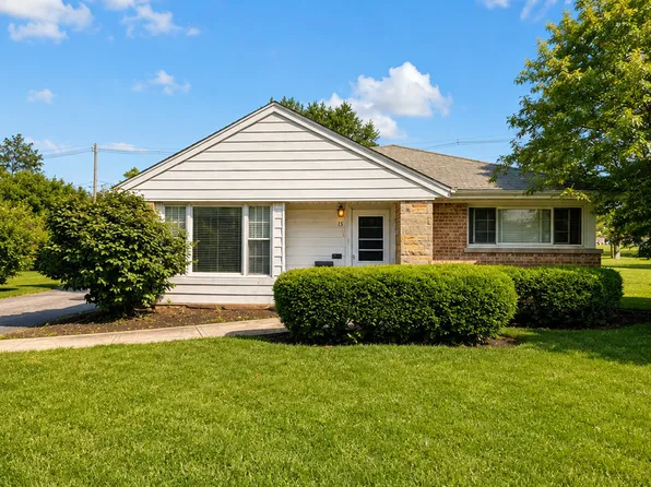 15 Oak Ln, Park Forest, IL 60466