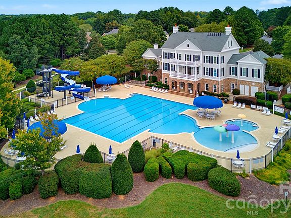 2nd image of 6405 Chadwell Ct