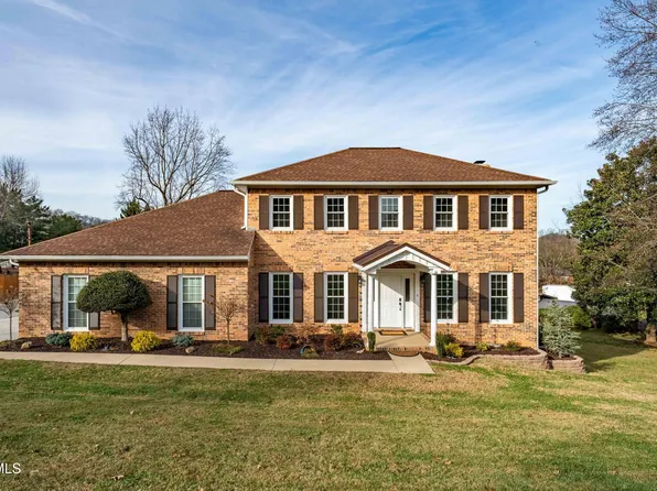 1220 Morning Dove Dr, Kingsport, TN 37663