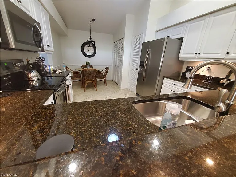 992 Marblehead Dr — Photo 13