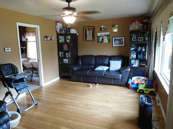 3rd image of 9619 S Houston Ave #0
