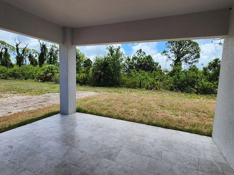 47 Brig Cir E — Photo 16