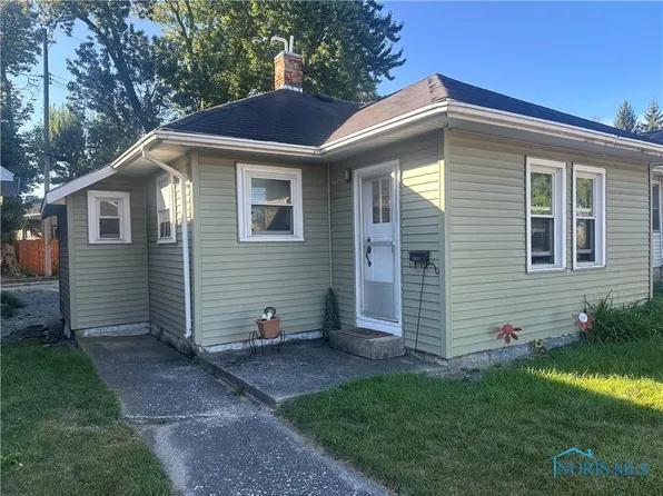 1045 S Clinton St, Defiance, OH 43512