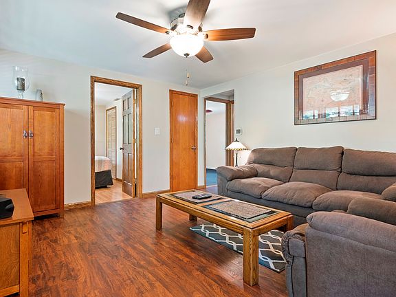 3rd image of 20759 N Aspen Ct