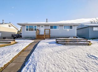 5425 46th St, Vegreville, AB T9C 1E5