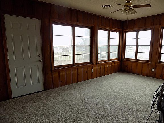 5th image of 710 N Burgess St