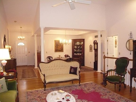 4th image of 8046 Witts Mill Ln