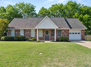 511 Morning Glory Cir, Hughes Springs, TX 75656