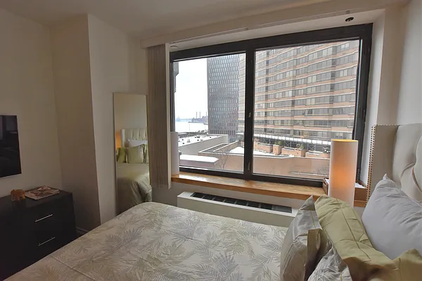 Rented by Luxury Habitat | media 9