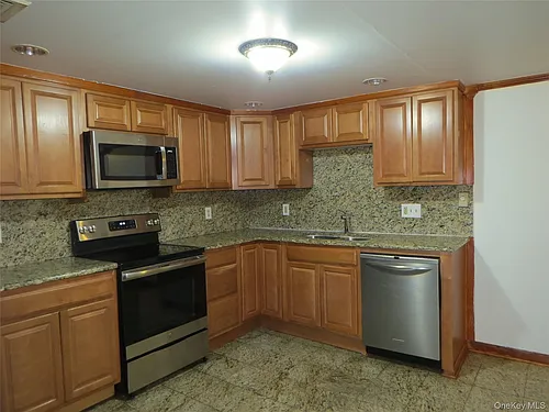 2 E Main St #4 Photo 1
