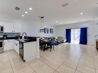 3024 Secret Lake Dr, Kissimmee, FL 34747