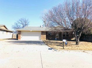 1608 SE Clover Ln, Lawton, OK 73501