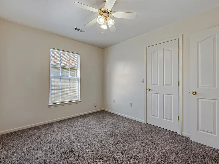 1201 Ensign Dr — Photo 14