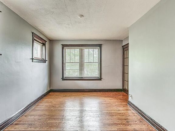 2nd image of 4316 Connecticut St #2F