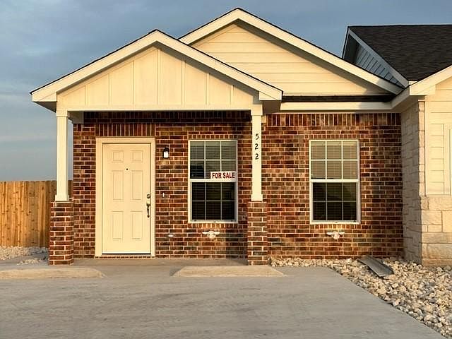 1st image of 522 Alamo Dr