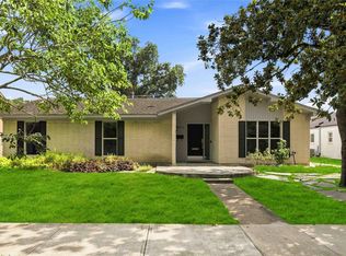 6215 Queensloch Dr, Houston, TX 77096