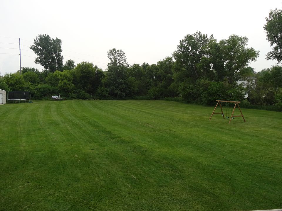 2nd image of 104 Richland Ave