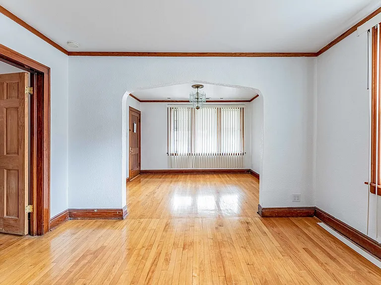 2101 W 51st St #1 — Photo 3